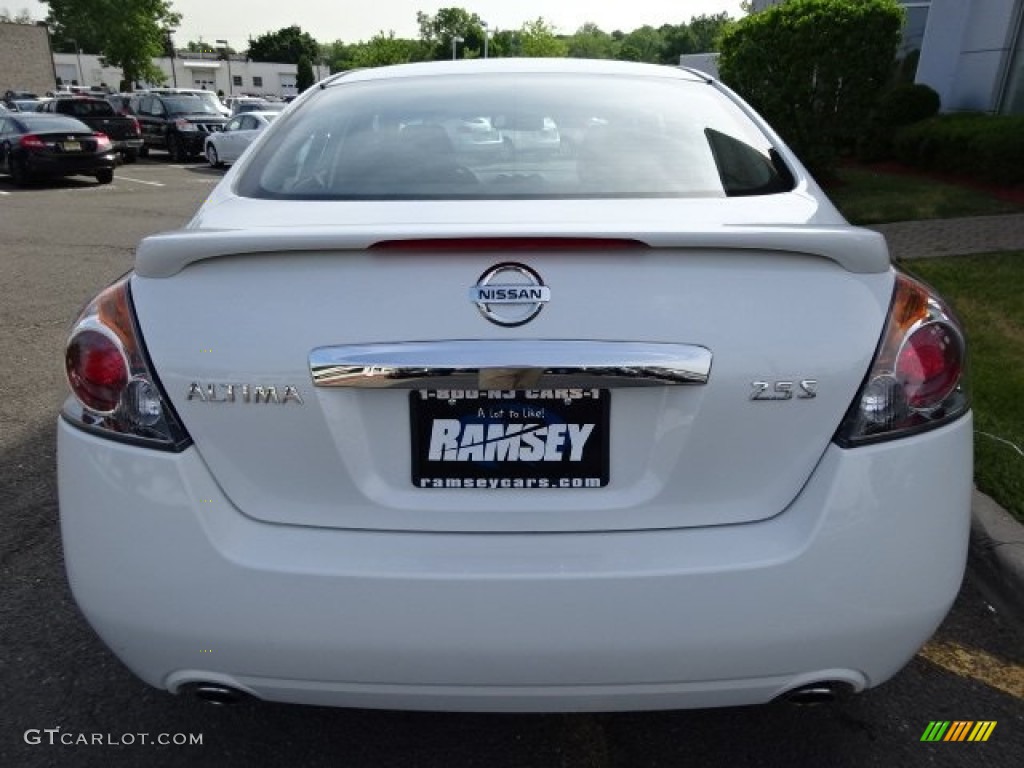 2012 Altima 2.5 S - Winter Frost White / Charcoal photo #6
