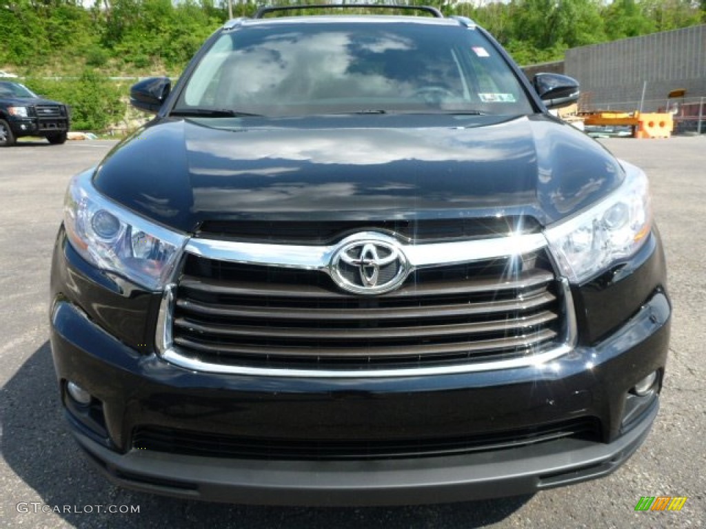 2015 Highlander XLE AWD - Attitude Black Metallic / Black photo #6