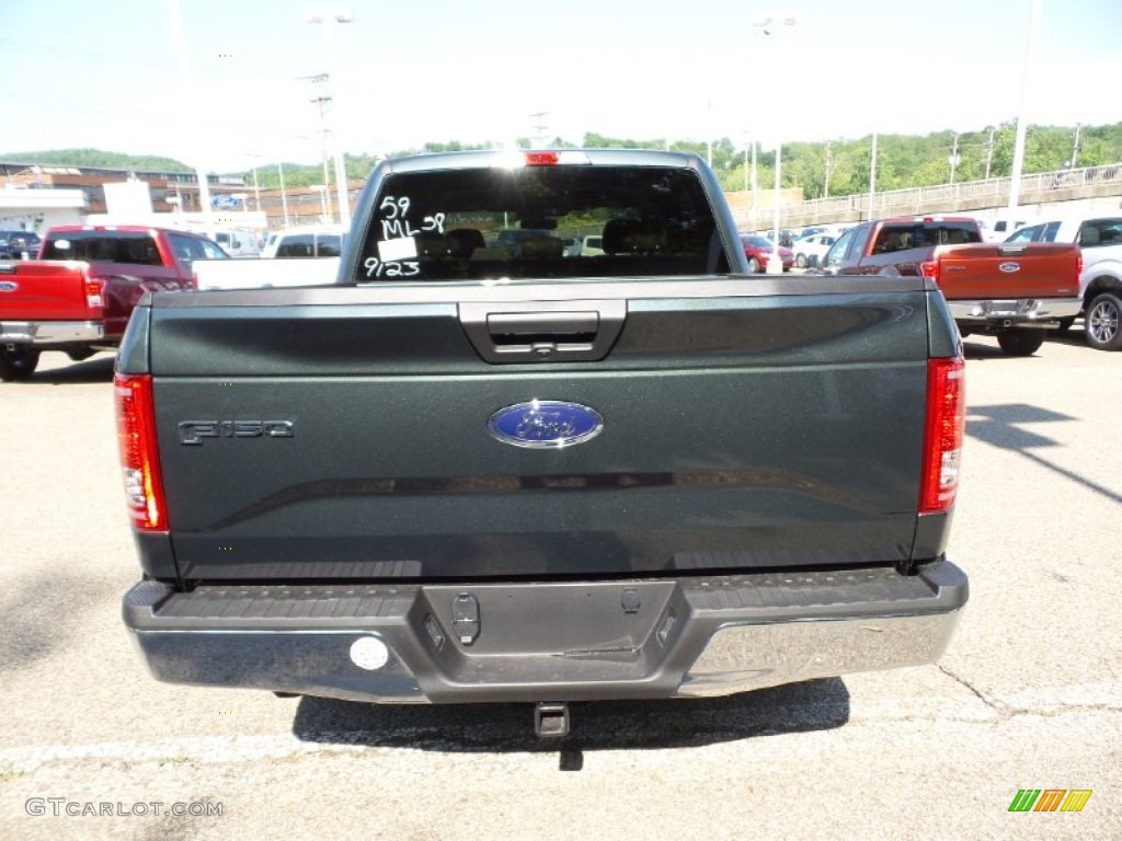 2015 F150 XLT SuperCrew 4x4 - Guard Metallic / Medium Earth Gray photo #4