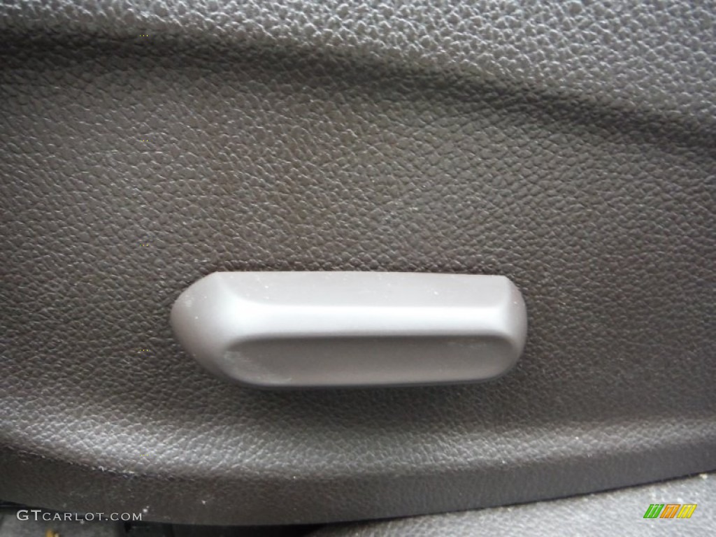 2011 Cruze LTZ - Crystal Red Metallic Tintcoat / Cocoa/Light Neutral Leather photo #17
