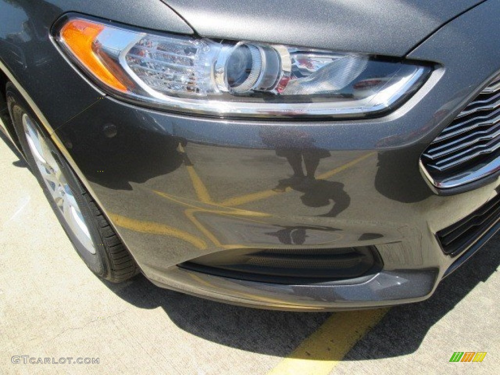 2016 Fusion S - Magnetic Metallic / Medium Earth Gray photo #3