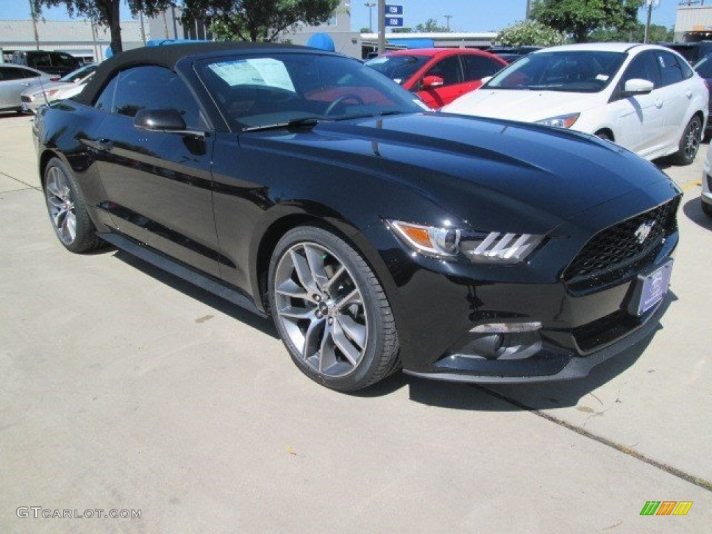 Black Ford Mustang