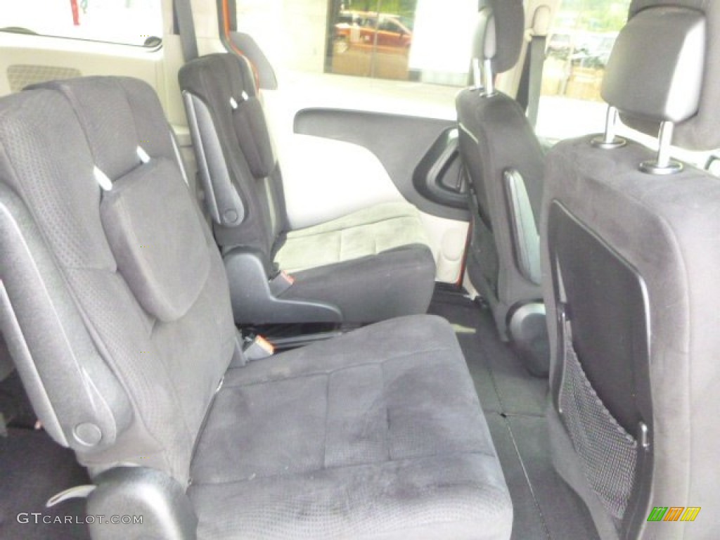 2011 Grand Caravan Express - Mango Tango Pearl / Black/Light Graystone photo #10