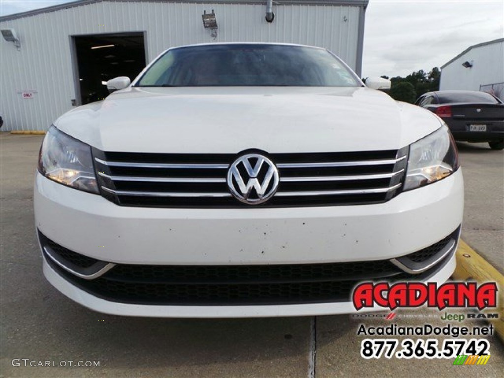 2012 Passat 2.5L SE - Candy White / Cornsilk Beige photo #13