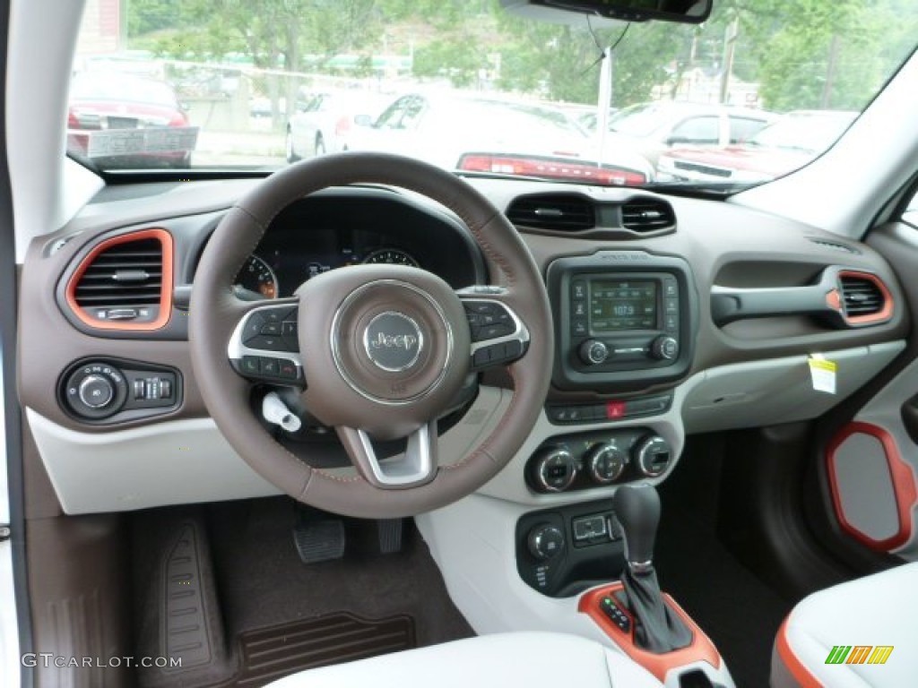 2015 Jeep Renegade Limited 4x4 Bark Brown/Ski Gray Dashboard Photo #104387136