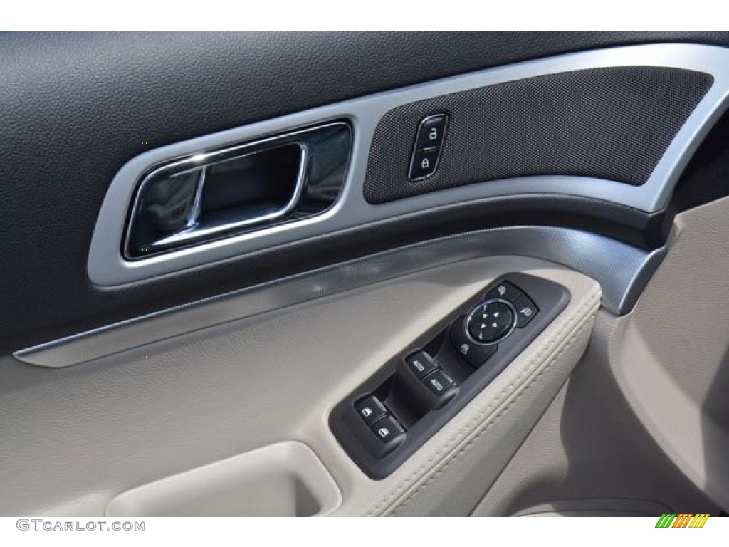 2015 Explorer XLT - Magnetic / Medium Light Stone photo #20