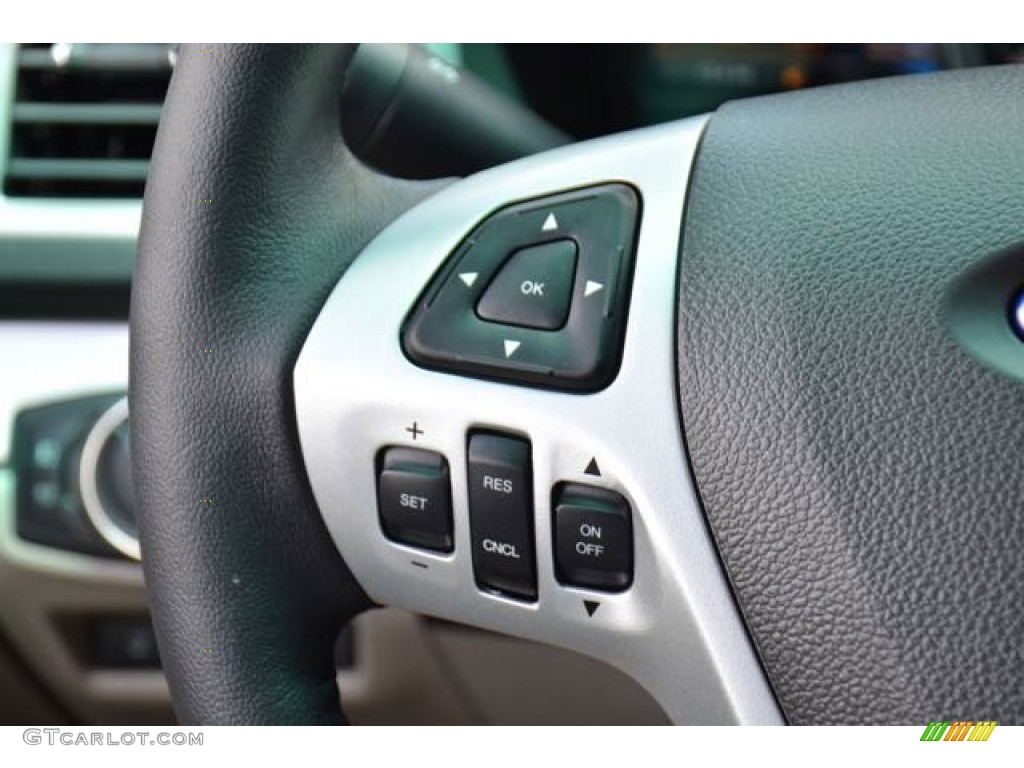 2015 Explorer XLT - Magnetic / Medium Light Stone photo #23