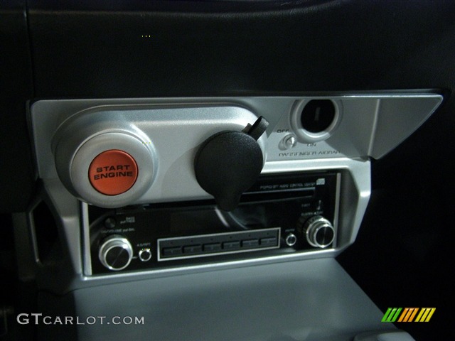 2006 Ford GT Heritage Controls Photo #104393