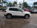 Candy White - Tiguan SE Photo No. 6