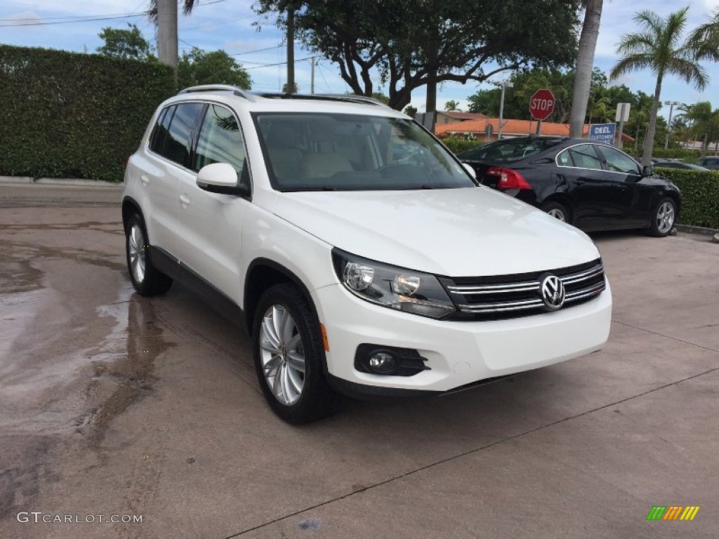 2012 Tiguan SE - Candy White / Beige photo #7