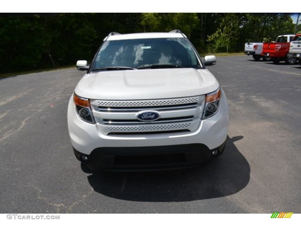 2015 Explorer Limited - Oxford White / Medium Light Stone photo #2