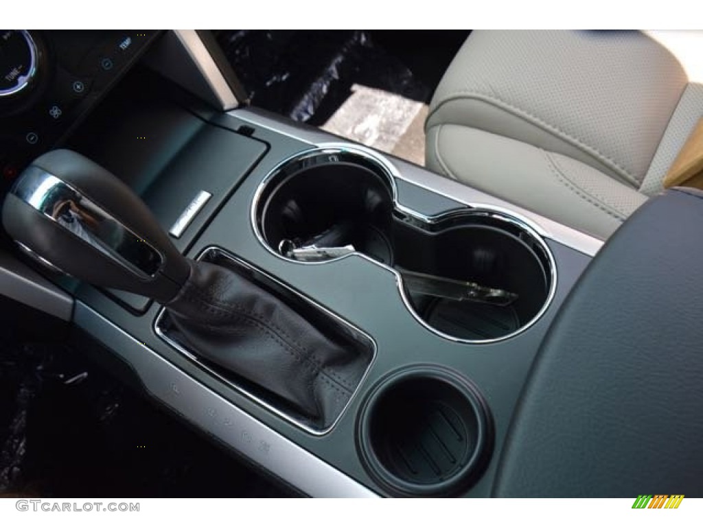 2015 Explorer Limited - Oxford White / Medium Light Stone photo #30