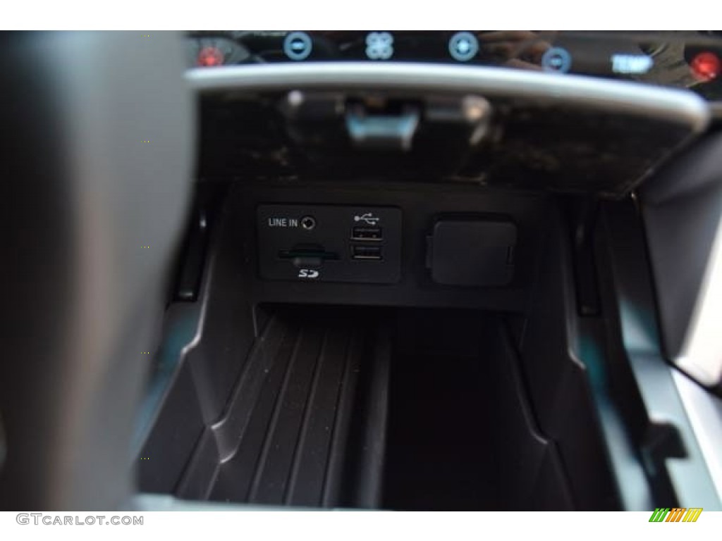 2015 Explorer Limited - Oxford White / Medium Light Stone photo #31