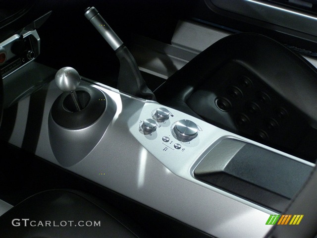 2006 Ford GT Heritage Controls Photo #104405