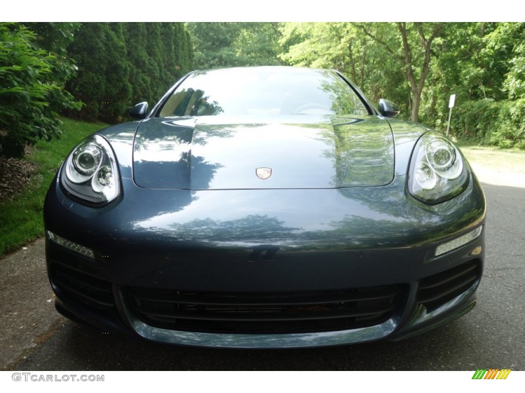 2015 Panamera  - Yachting Blue Metallic / Luxor Beige photo #2