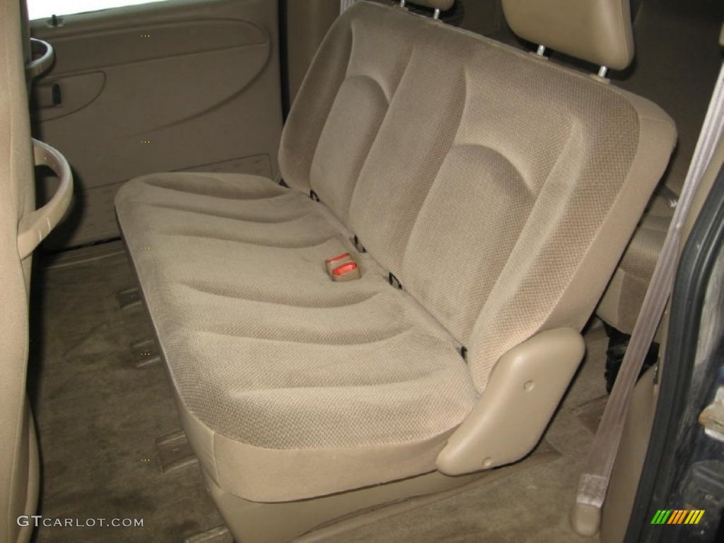 2003 Caravan SE - Patriot Blue Pearl / Sandstone photo #12