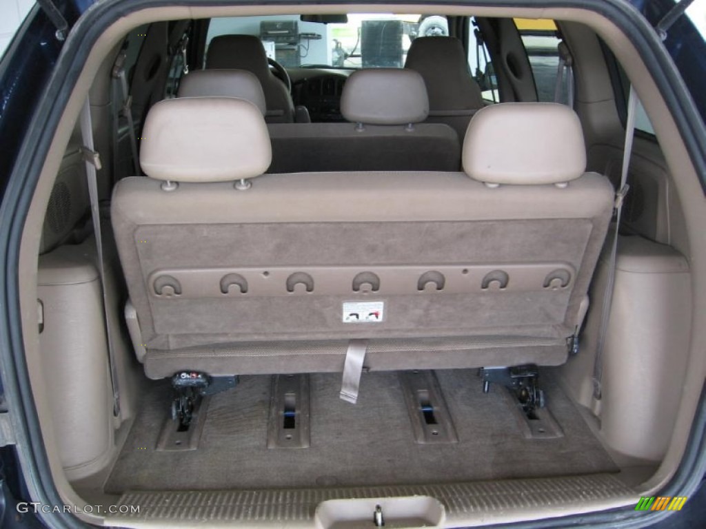 2003 Caravan SE - Patriot Blue Pearl / Sandstone photo #14