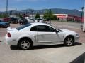 2001 Oxford White Ford Mustang V6 Coupe  photo #6