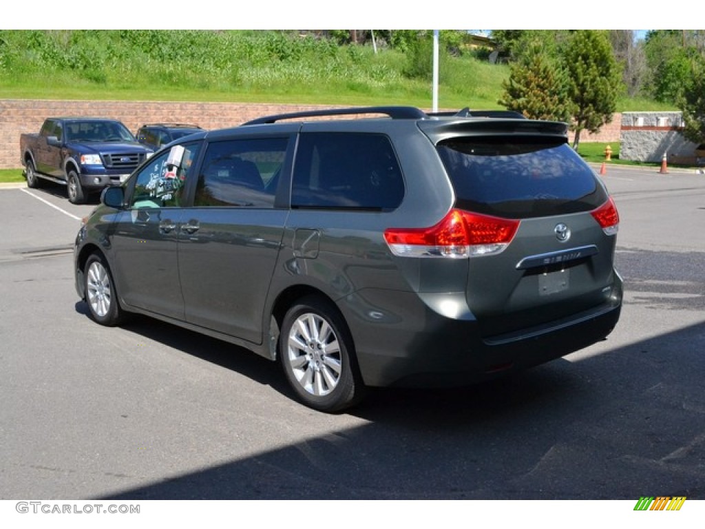 2011 Sienna Limited - Cypress Green Pearl / Light Gray photo #4