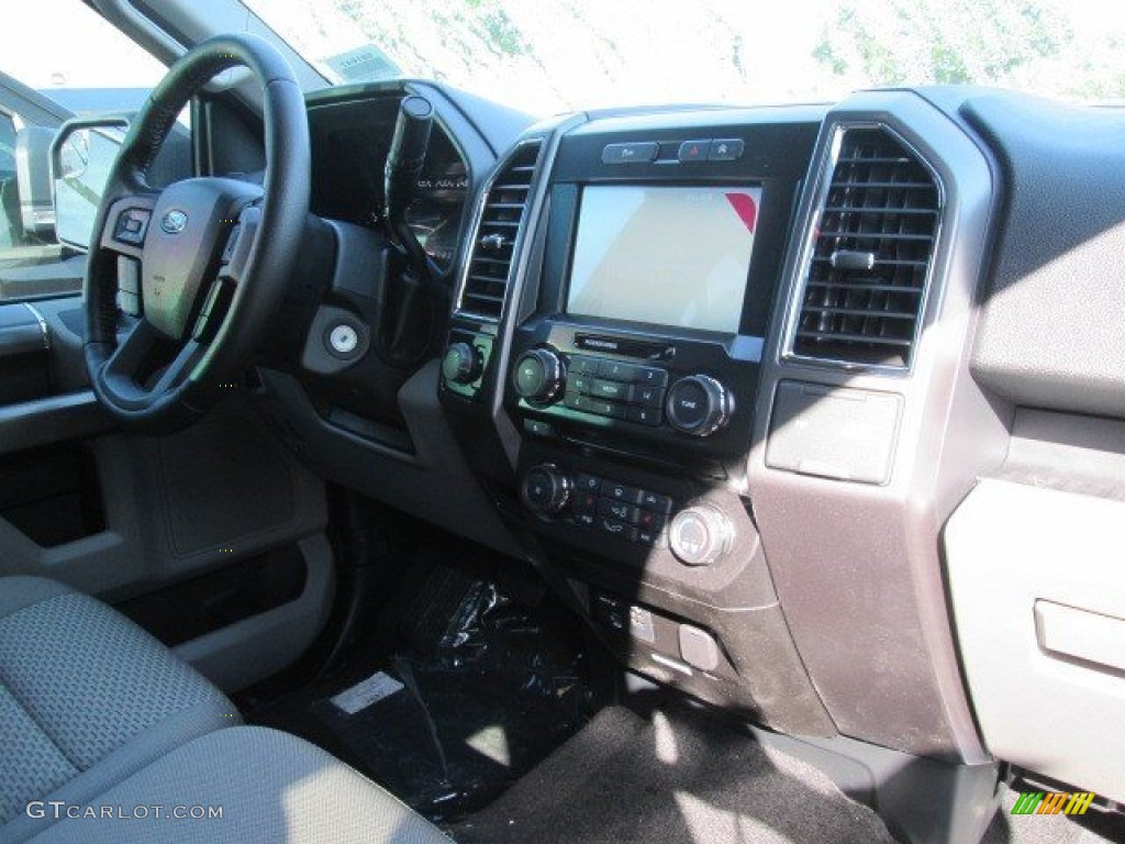 2015 F150 XLT SuperCrew - Ruby Red Metallic / Medium Earth Gray photo #25