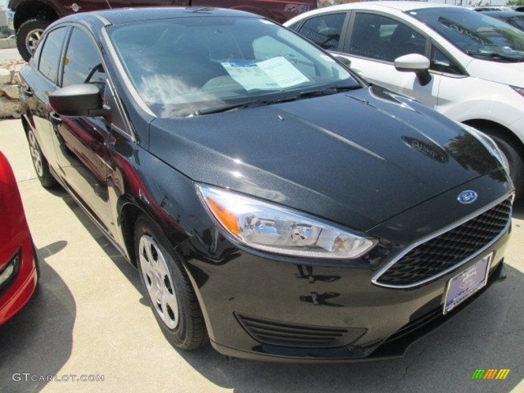 Tuxedo Black Metallic Ford Focus