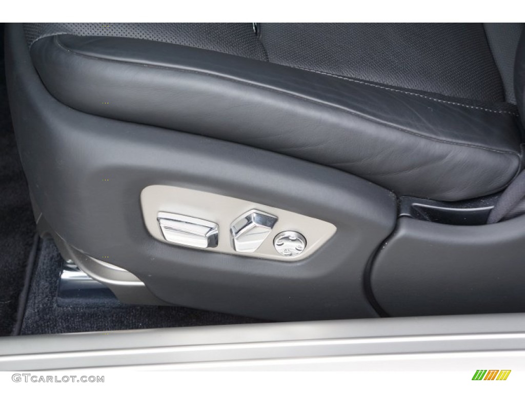 Black Interior 2015 Rolls-Royce Wraith Standard Wraith Model Photo #104430017
