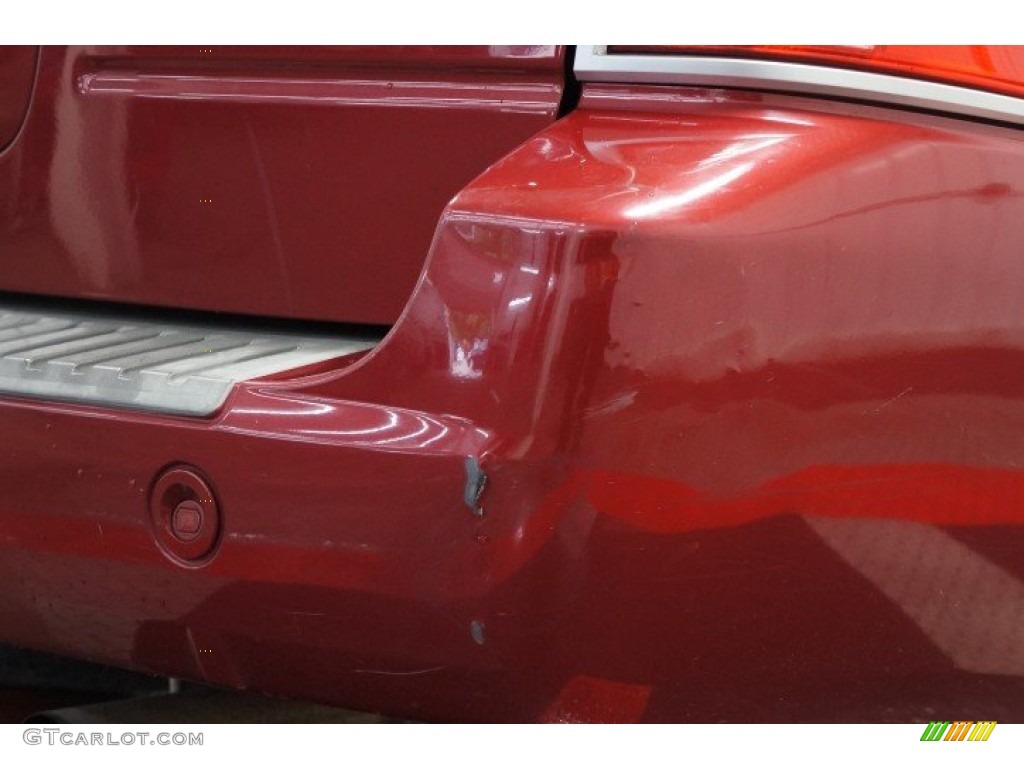 2004 Monterey Premier - Matador Red Metallic / Flint photo #59