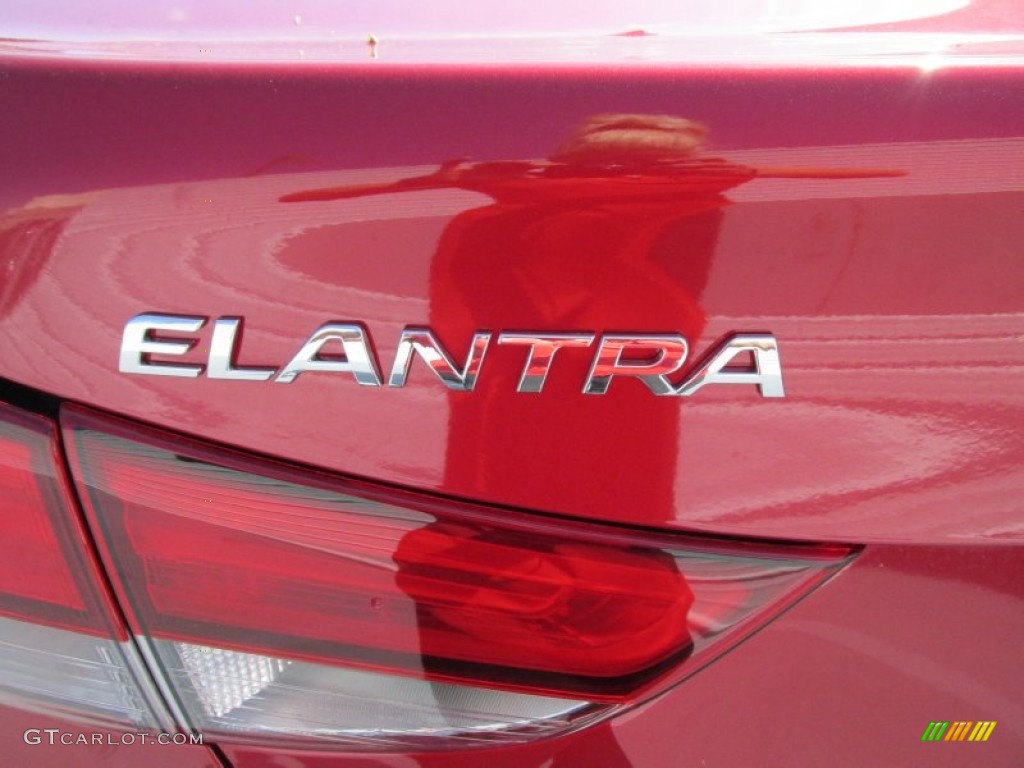 2016 Elantra Value Edition - Red / Black photo #13