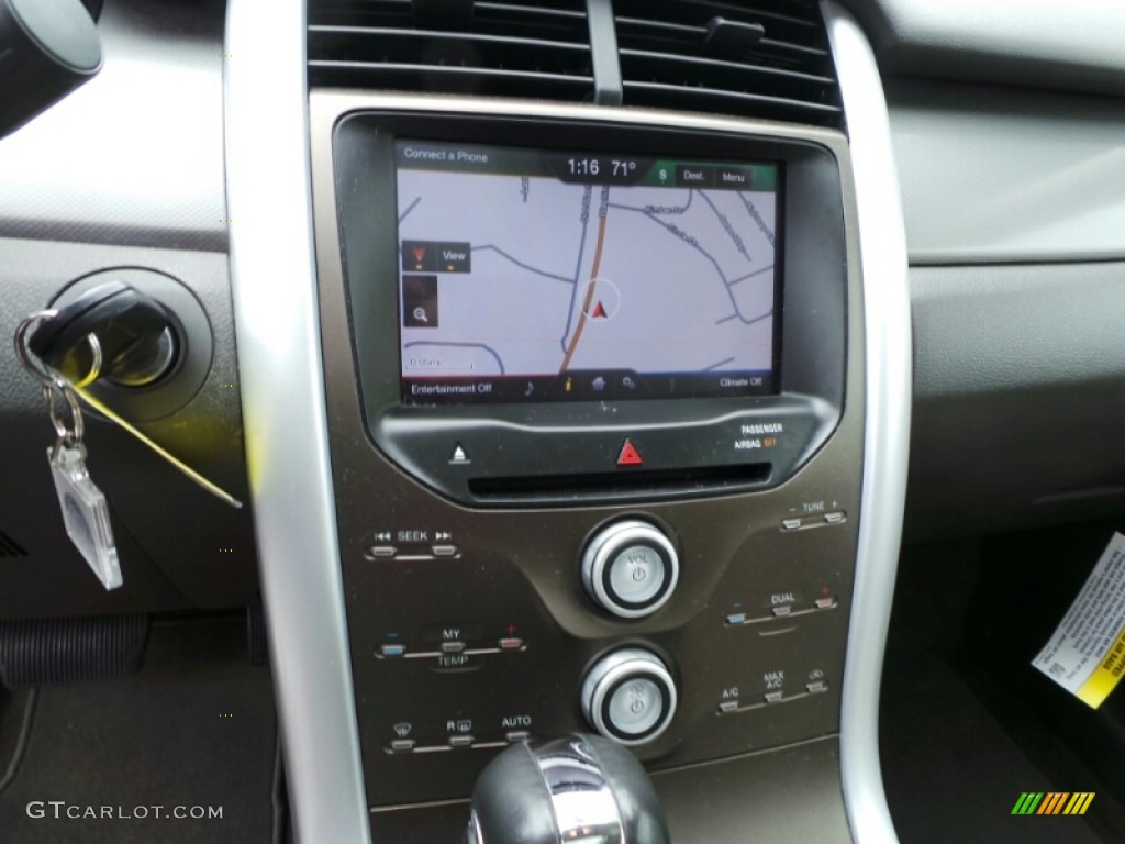 2012 Edge SEL AWD - White Platinum Metallic Tri-Coat / Medium Light Stone photo #17
