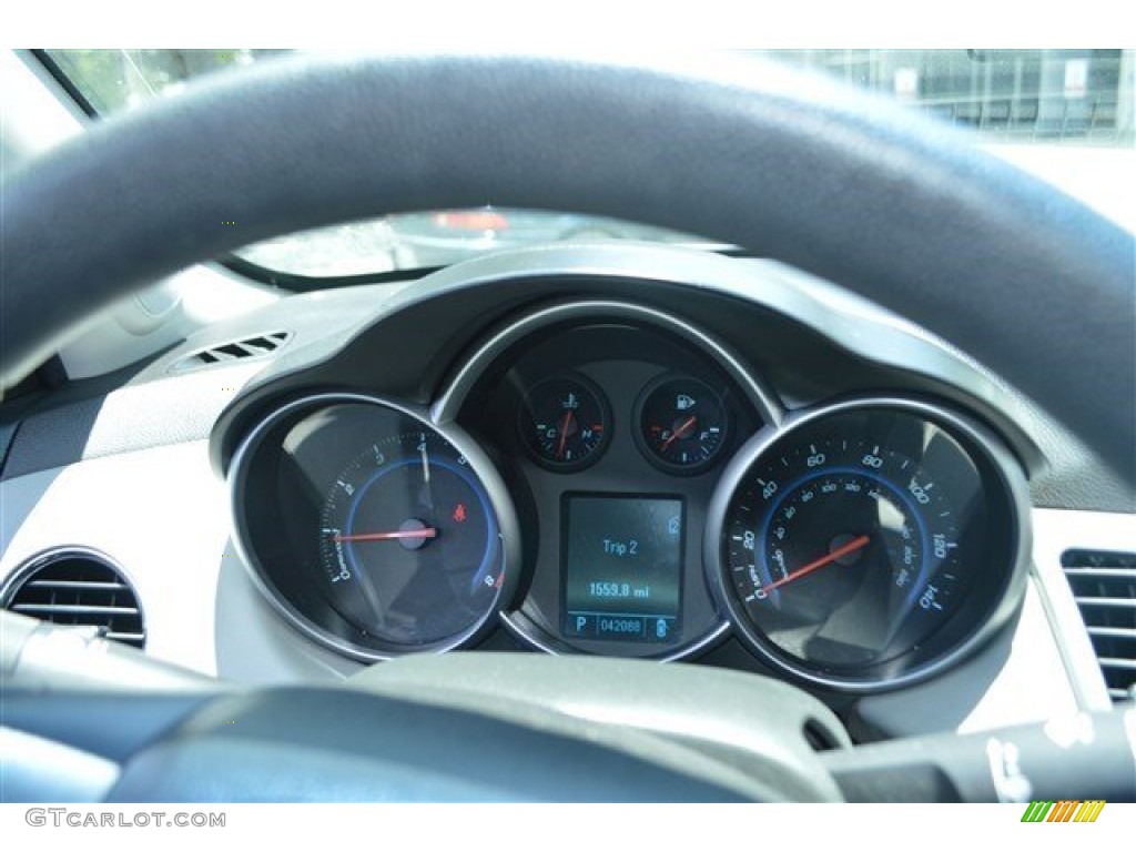 2011 Cruze LS - Taupe Gray Metallic / Jet Black/Medium Titanium photo #21