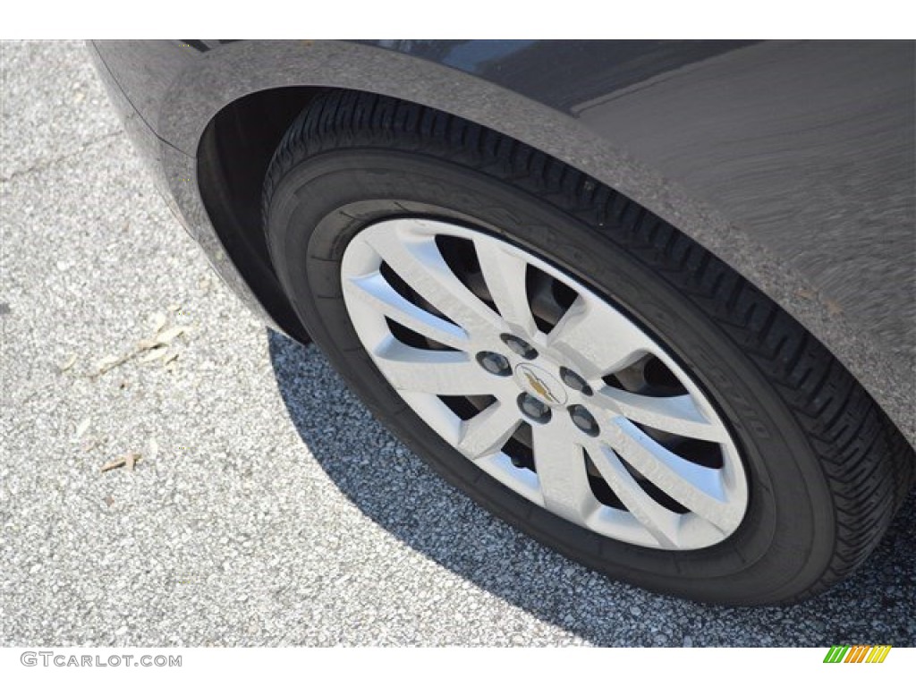 2011 Cruze LS - Taupe Gray Metallic / Jet Black/Medium Titanium photo #24