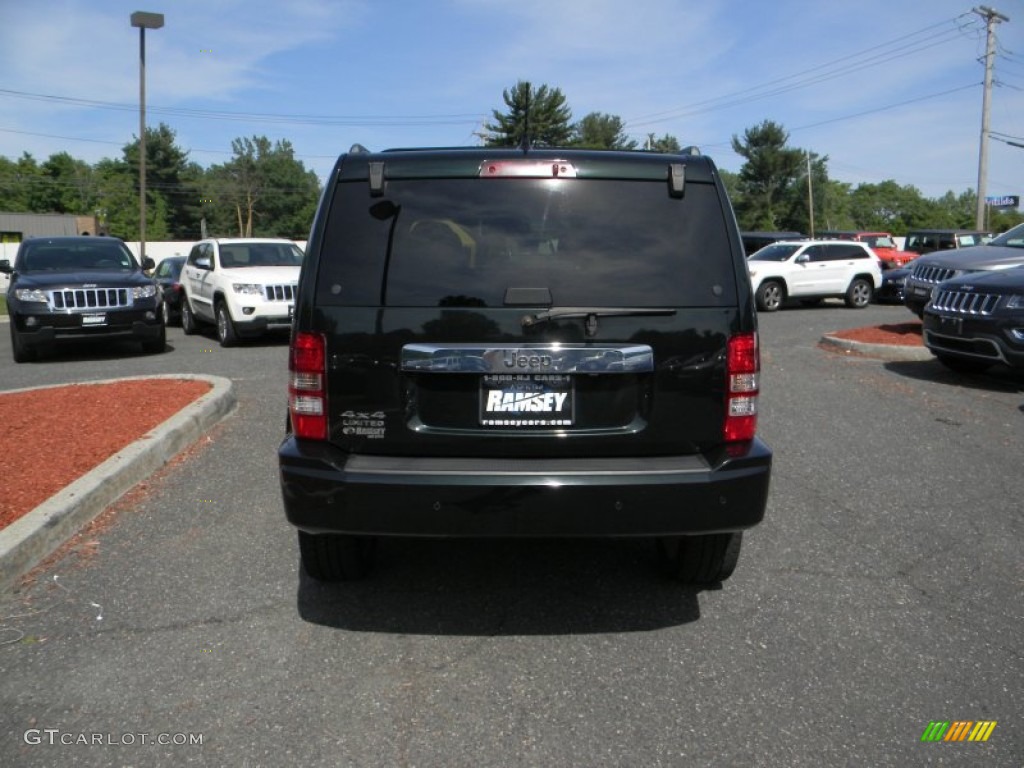 2012 Liberty Jet 4x4 - Black Forest Green Pearl / Dark Slate Gray photo #5