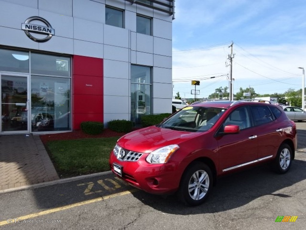 2012 Rogue SV AWD - Cayenne Red / Gray photo #26