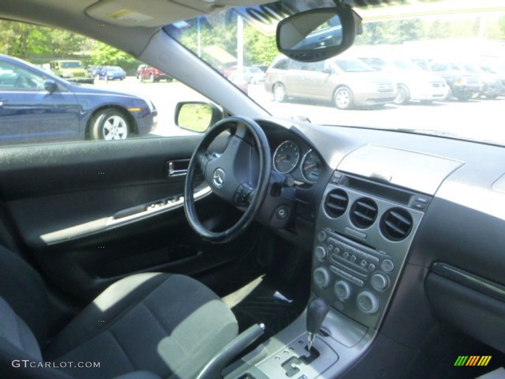 2004 MAZDA6 s Hatchback - Glacier Silver Metallic / Black photo #10