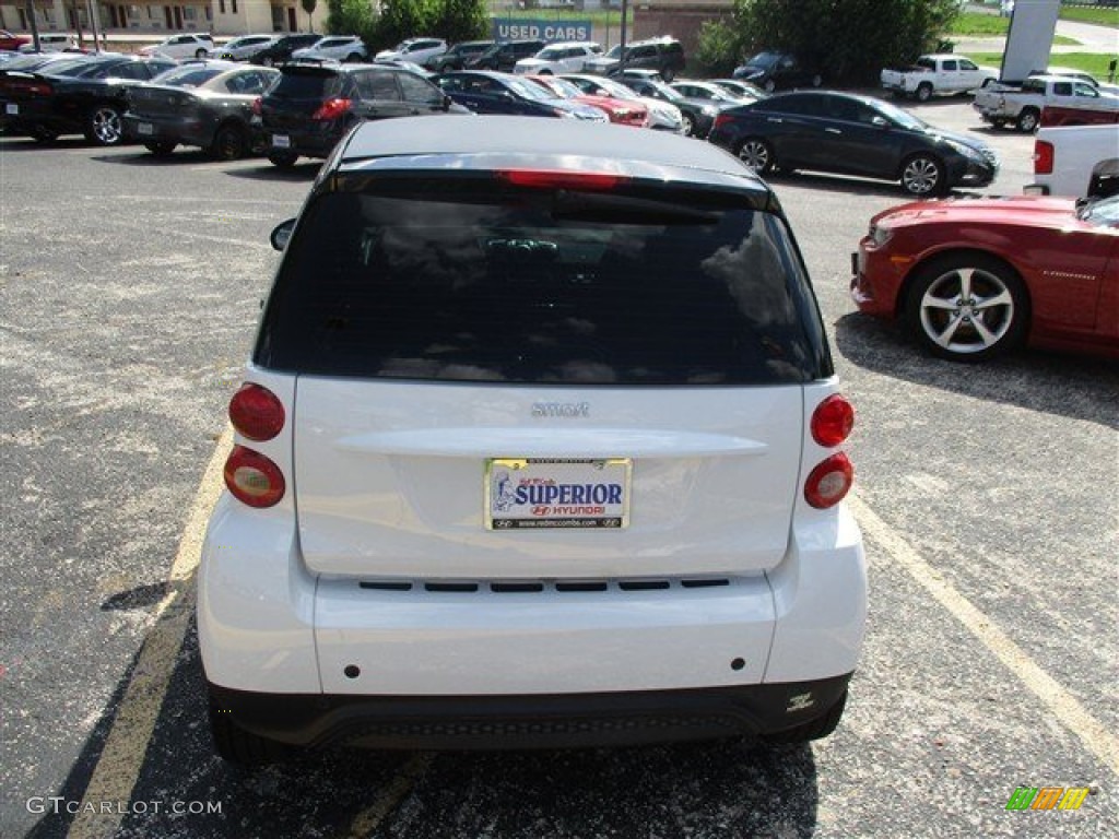 2013 fortwo pure coupe - Crystal White / Plain Black photo #7