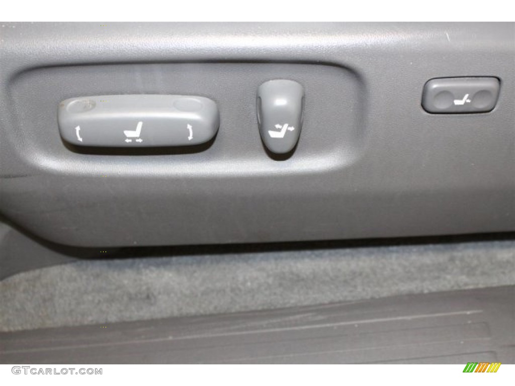 2004 GX 470 - Silver Pine Metallic / Dark Gray photo #15