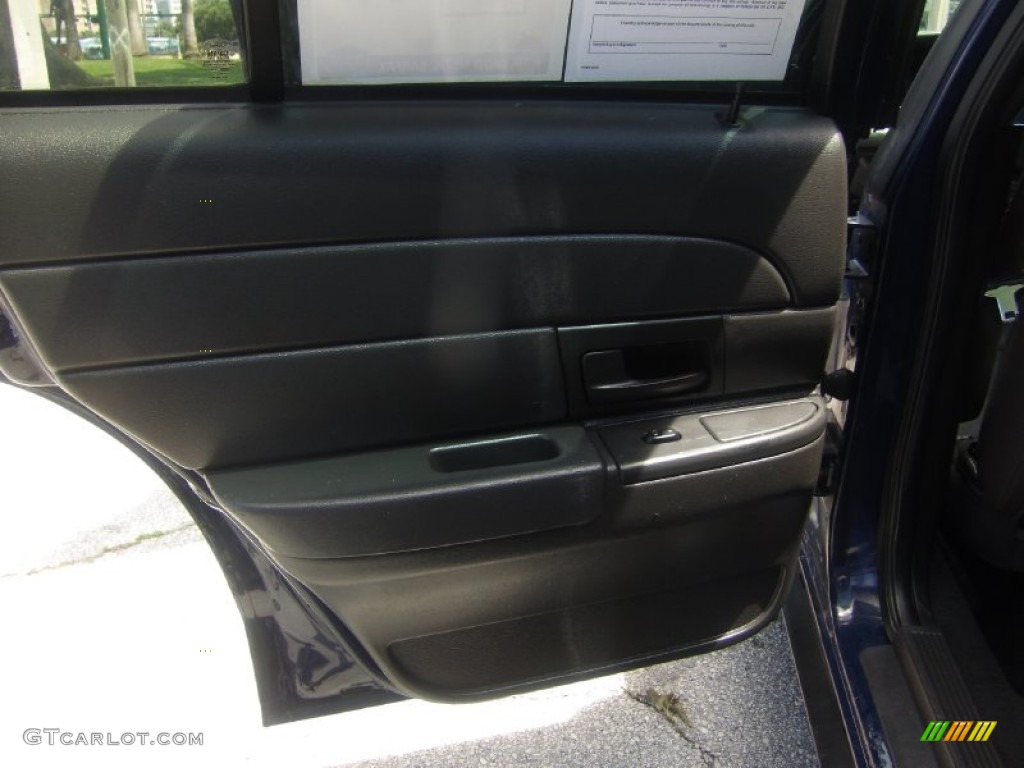2005 Crown Victoria Police Interceptor - Dark Blue Pearl Metallic / Dark Charcoal photo #13