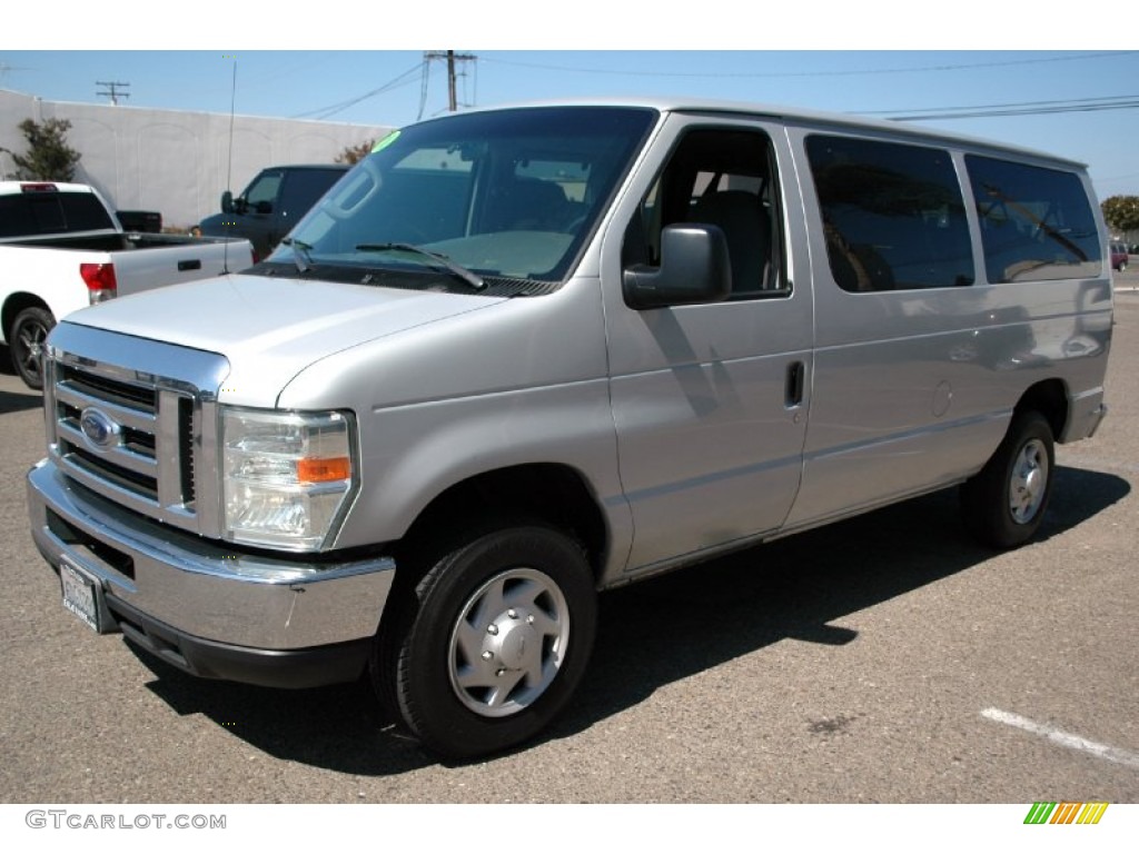 2008 E Series Van E350 Super Duty XLT Passenger - Silver Metallic / Medium Pebble photo #9