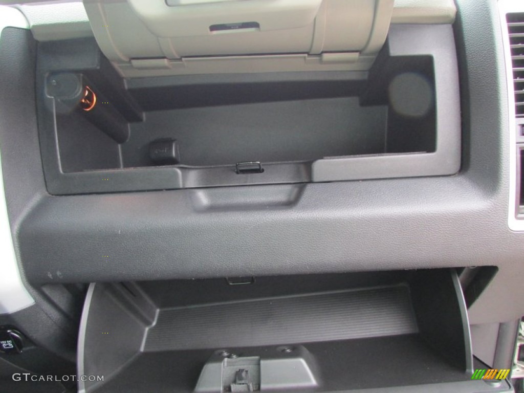 2010 Ram 2500 Laramie Crew Cab 4x4 - Austin Tan Pearl / Light Pebble Beige/Bark Brown photo #25