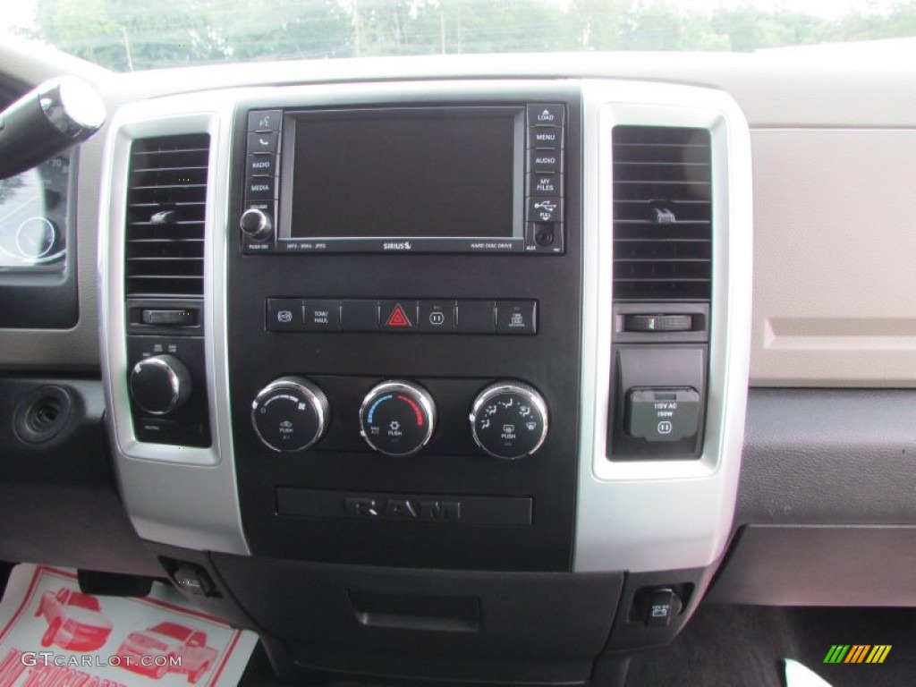 2010 Ram 2500 Laramie Crew Cab 4x4 - Austin Tan Pearl / Light Pebble Beige/Bark Brown photo #26