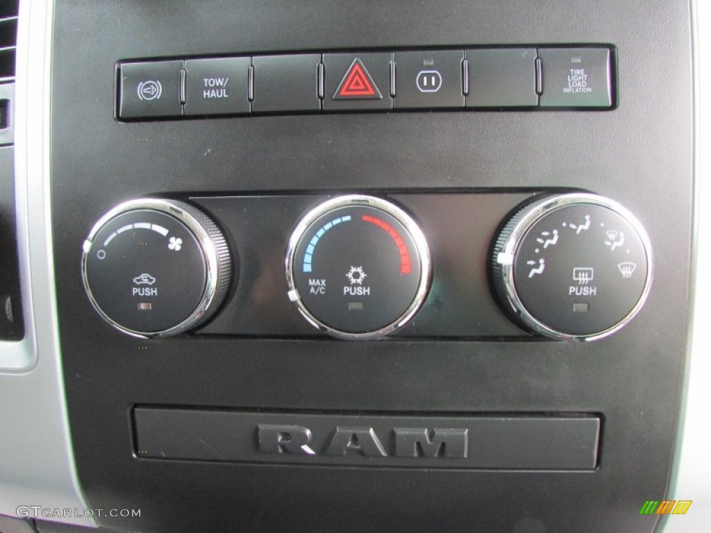 2010 Ram 2500 Laramie Crew Cab 4x4 - Austin Tan Pearl / Light Pebble Beige/Bark Brown photo #28