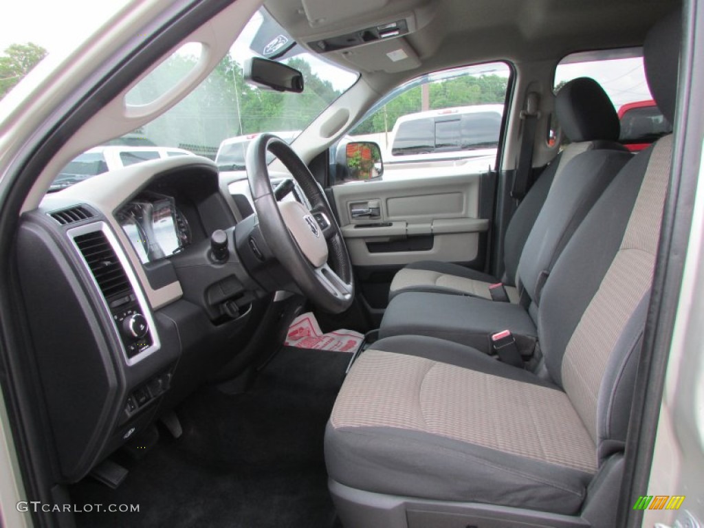 2010 Ram 2500 Laramie Crew Cab 4x4 - Austin Tan Pearl / Light Pebble Beige/Bark Brown photo #39