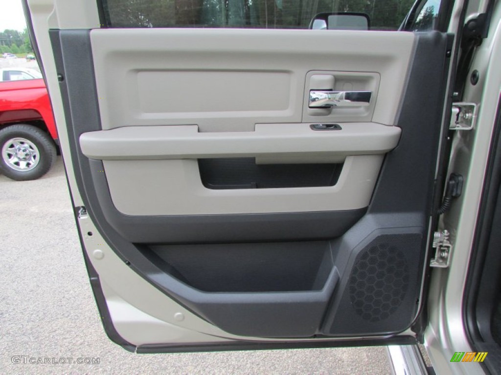 2010 Ram 2500 Laramie Crew Cab 4x4 - Austin Tan Pearl / Light Pebble Beige/Bark Brown photo #41
