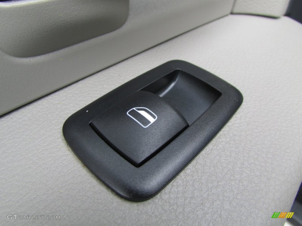 2010 Ram 2500 Laramie Crew Cab 4x4 - Austin Tan Pearl / Light Pebble Beige/Bark Brown photo #42