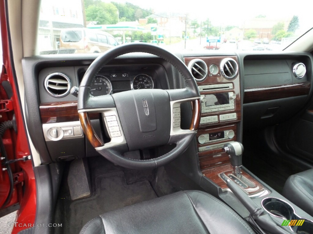 2009 MKZ Sedan - Vivid Red Metallic / Dark Charcoal photo #11