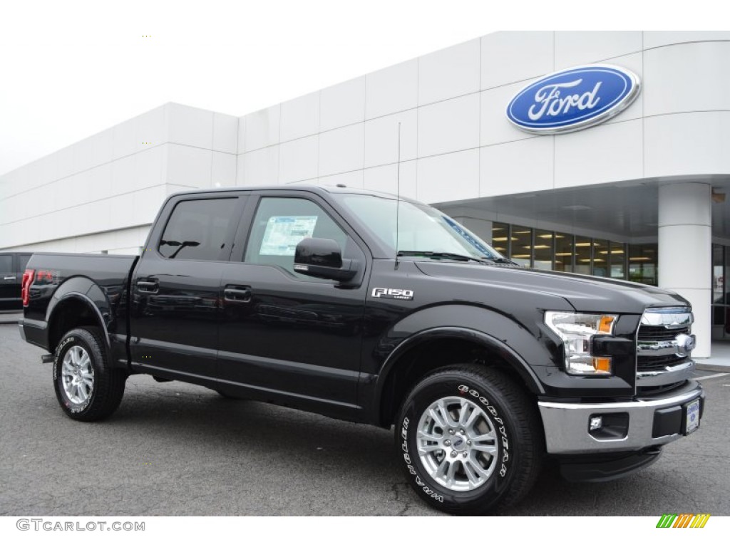 2015 F150 Lariat SuperCrew 4x4 - Tuxedo Black Metallic / Medium Earth Gray photo #1