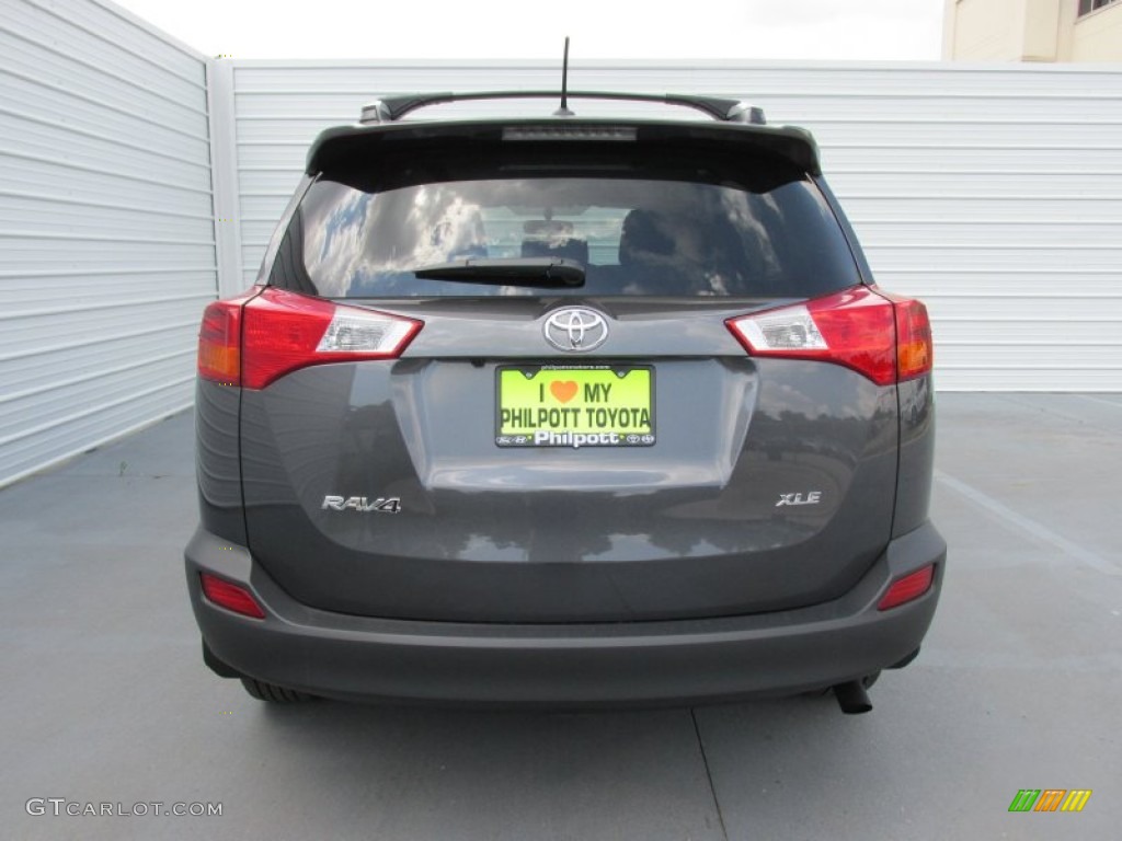 2015 RAV4 XLE - Magnetic Gray Metallic / Ash photo #5