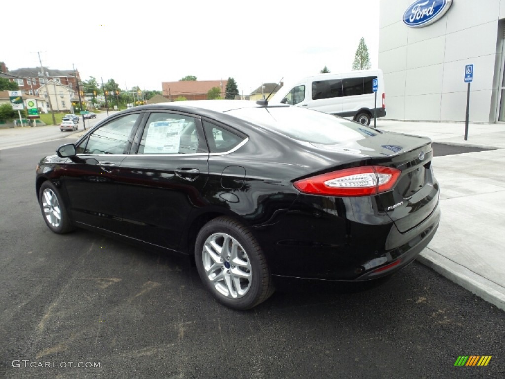 2016 Fusion SE - Shadow Black / Charcoal Black photo #3