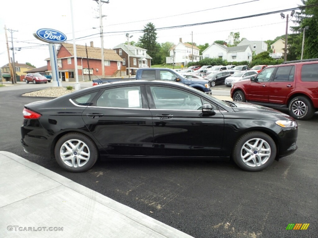 2016 Fusion SE - Shadow Black / Charcoal Black photo #6