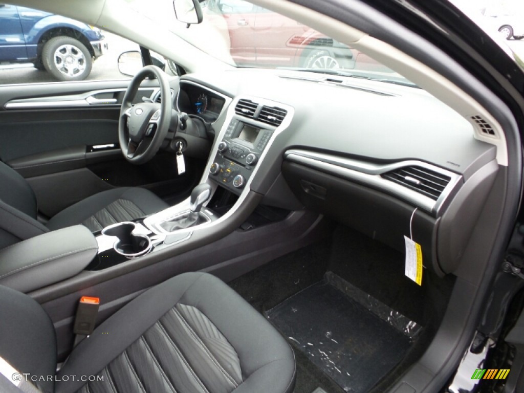 2016 Fusion SE - Shadow Black / Charcoal Black photo #7